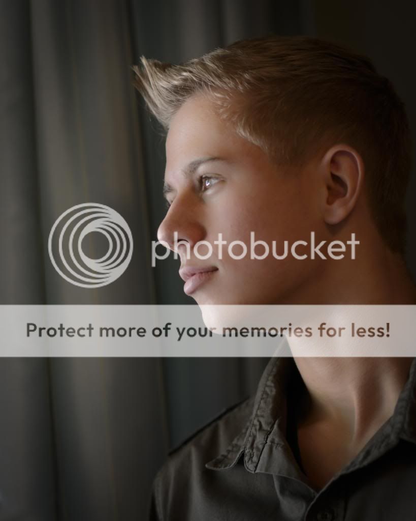 IMAGE: http://i674.photobucket.com/albums/vv106/dakotap67/DSC_2170.jpg